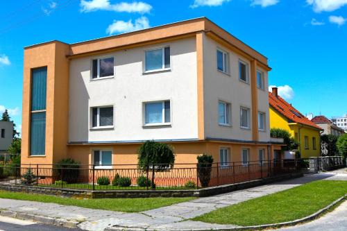 Piestany Casa | Villa Paris