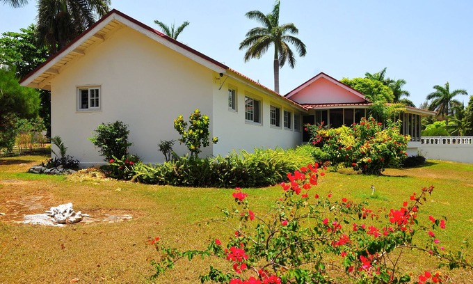 Mammee Bay Estates Villa | VILLA DE PACIENTE ESPERA - ALQUILER DE UN DIAMANTE - UNA GEM JAMAICANA DE LA COSTA NORTE