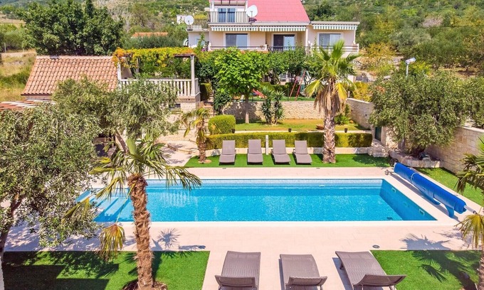 Kastel Gomilica Villa | Villa Paula with heated 36sqm pool, Jacuzzi, Gym