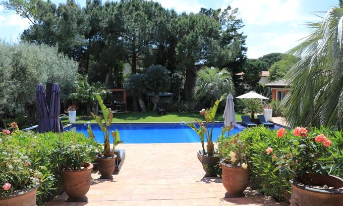 Le Grau-dʼAgde Casa | Villa peacock