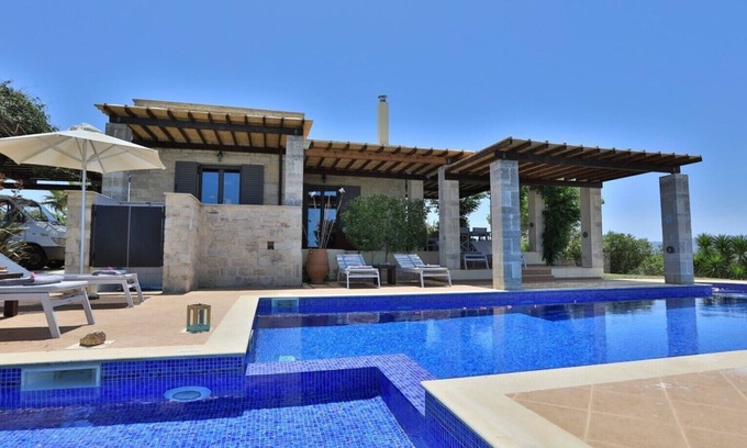 Monopari Villa | Villa Pegasus con fantásticas vistas panorámicas cerca de Rethymnon