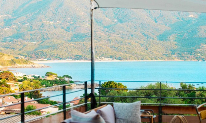 Tiuccia Casa | Villa perched between sea and maquis, with swimming pool