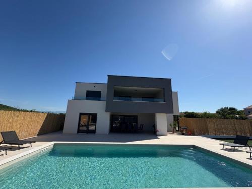 Debeljak Villa | Villa Podversie