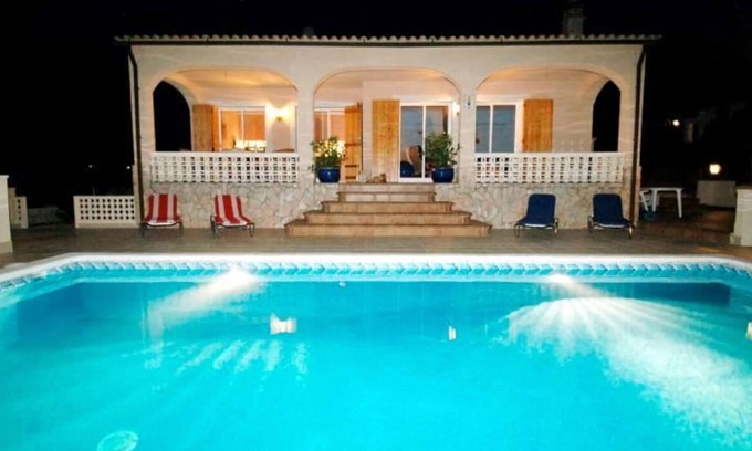 Mont Barbat Casa | Villa y piscina privada, a 20 minutos de la playa.