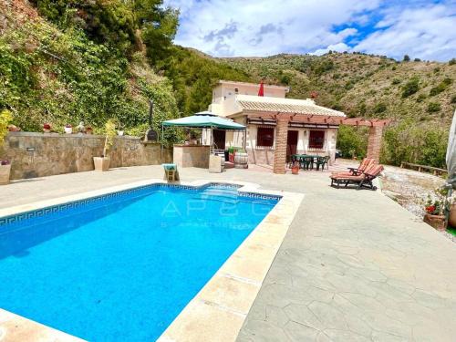 Almuñécar Chalet De Esquí | Villa private pool La Herradura