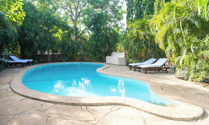 Diani Beach Villa | Villa Pundamilia, Private Pool, Free Wifi, Secure