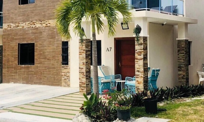 Veron Casa | Villa Punta Cana residencia segura con piscina