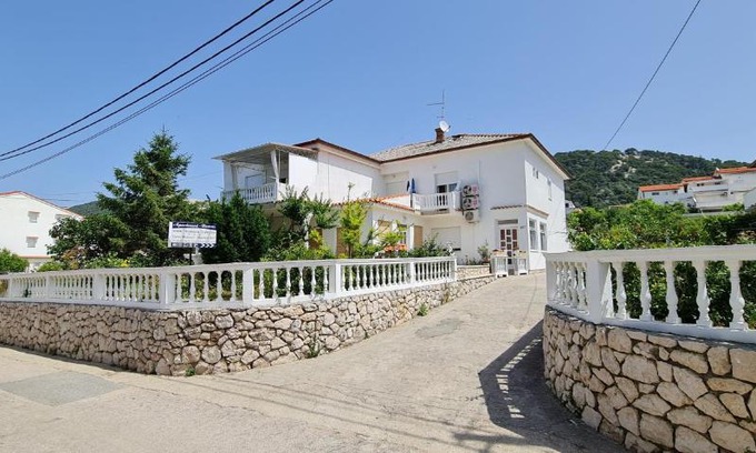 Barbat na Rabu Cama Y Desayuno | Villa Rab Robert