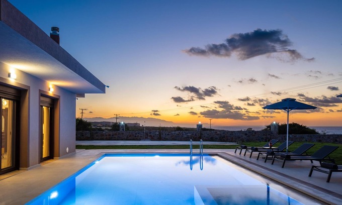 Rethymno Villa | Villa Red Sunset by Estia