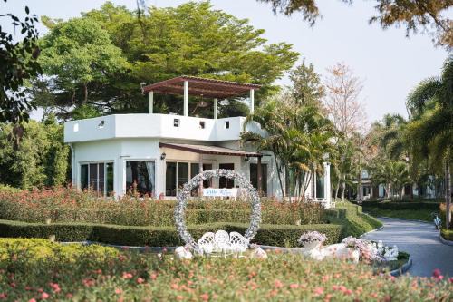 Khanong Phra Complejo | Villa Reina Resort