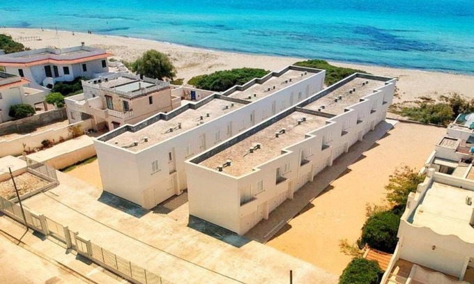 San Pietro in Bevagna Apartamento | Villa Roberta Spiaggiabianca Deluxe - A 20 metri dal mare