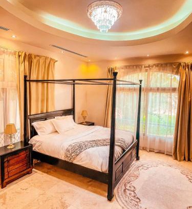 Dubai Casa | Villa Room #1 in Umm Al Sheif