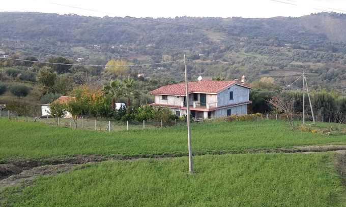 Pizzo Casa | Villa Rosetta in the middle of nature, surrounded by palm and olive trees