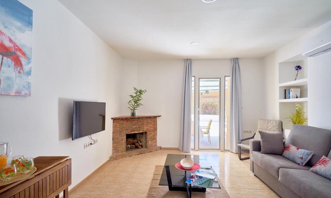 Campos Eliseos Apartamento | Villa Rosita Suites en Playa de la Malagueta con terraza