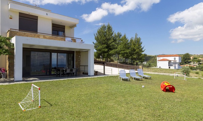 Haniotis Villa | Villa Rossa: 250 m2 de lujo, jardín, barbacoa, increíbles vistas al mar