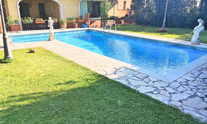 Misterbianco Villa | VILLA ROSYIANO-con jardín y piscina privada Catania Etna Taormina