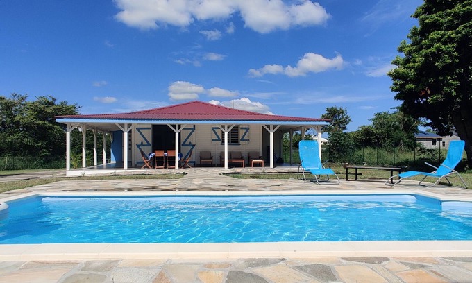 Morel Villa | Villa Rouyo. Character villa with swimming pool accessible for disabled people.