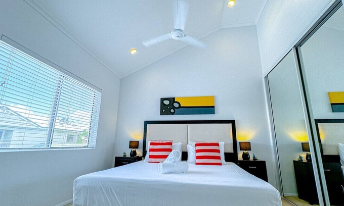 Manunda Casa | Villa Royale - Cairns City