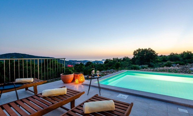 Zvekovica Villa | Villa Rubea