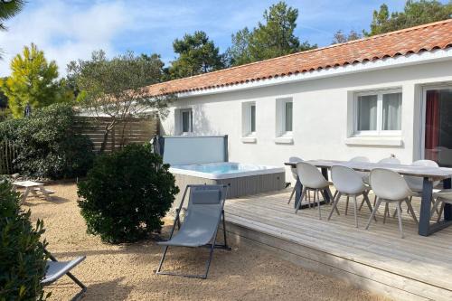 Notre-Dame-de-Monts Villa | Villa Russie - Domaine Le Sherwood