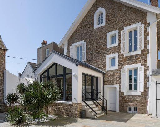 Parame Casa | Villa Sainte Geneviève
