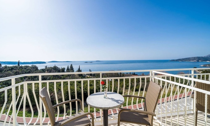 Plat Apartamento | Villa Samba - Double Room with Balcony and Sea View - gasi se