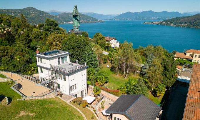 Arona Apartamento | Villa San Carlo