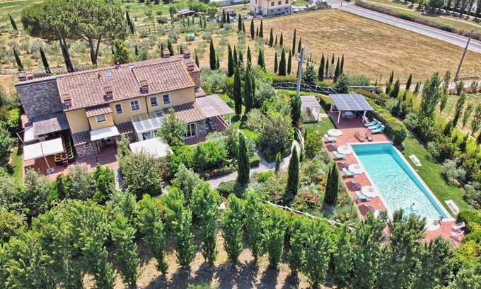 Palaia Villa | Villa en Forcoli con 10 habitaciones, capacidad 23