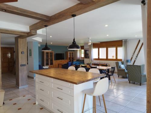 Jaca Casa | Villa San Lure Jaca