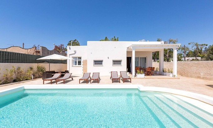 San Pietro in Bevagna Villa | Villa San Teodoro by Perle di Puglia