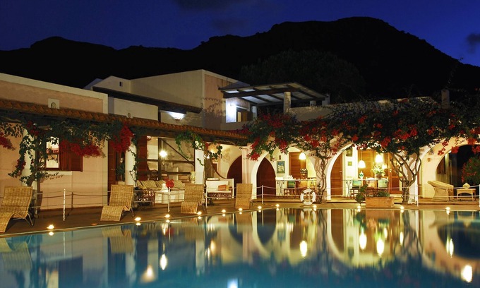 Vulcano Porto Cama Y Desayuno | Villa Saracina