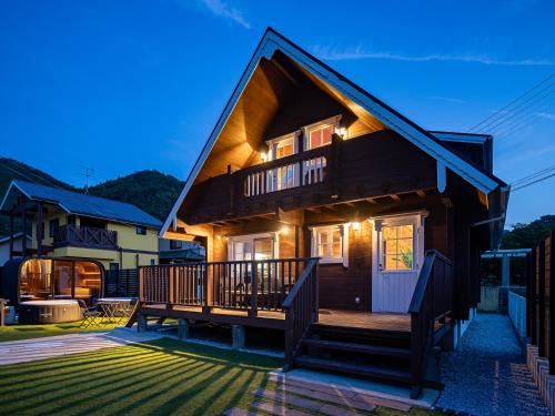 Kurahashi Villa | Villa & Sauna - NAGIOTO -
