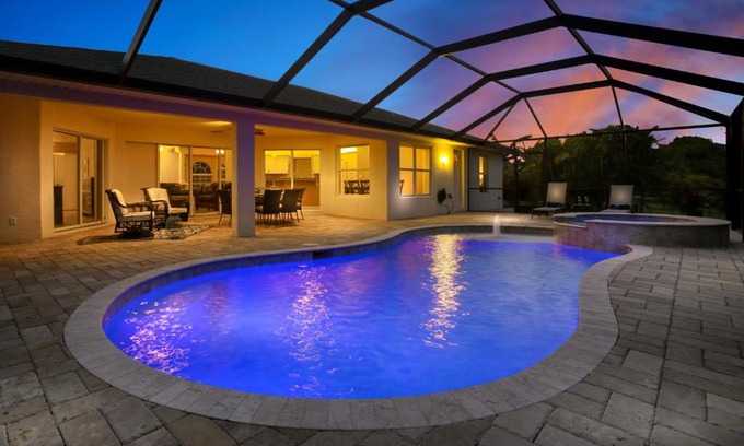 Caloosahatchee Villa | Villa Savannah