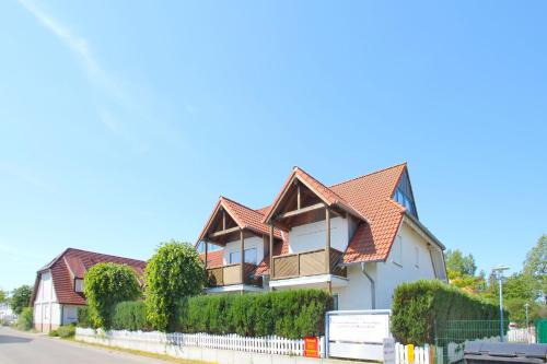 Breege Apartamento | Villa Seeschwalbe FeWo 10 - Balkon, Meerblick