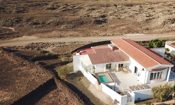 La Oliva Villa | Villa Seren - Une Belle Propriété Dans un Cadre Exceptionnel, Proche des Plages