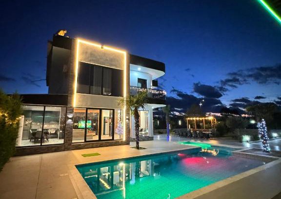 Rrushkull Villa | Villa Shefit