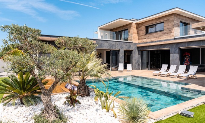 Le Grau-dʼAgde Villa | Villa Principale-Villa-Baño en la habitacion