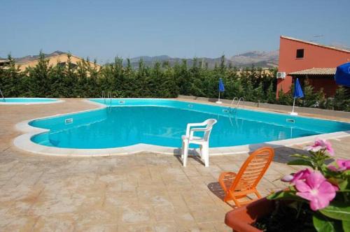 Piana Calzata Villa | Villa Siragusa con piscina condominiale