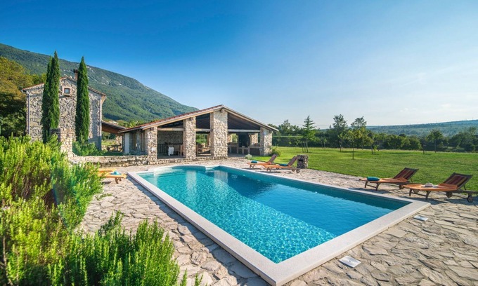 Kozljak Villa | Villa Sisi - Tres Habitaciones Villa, Capacidad 6