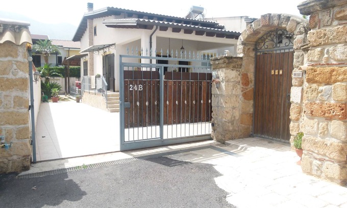 Villa Grazia di Carini Villa | Villa para 6 personas con bañera de hidromasaje.