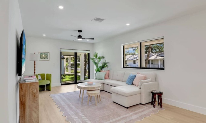 East Naples Casa | Villa Solé by Downtown & Beach
