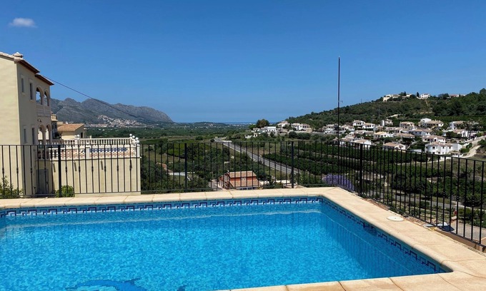 Orba Chalet De Esquí | VILLA SOLANA