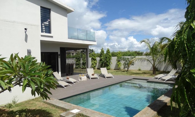 Trou aux Biches Villa | Villa Soleil