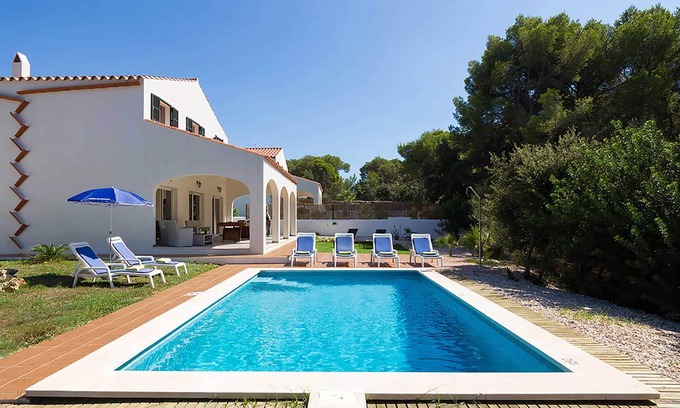 Cala Galdana Villa | Villa Son Gaieta - encantadora villa en Cala Galdana con piscina privada, Wi-Fi y A / C