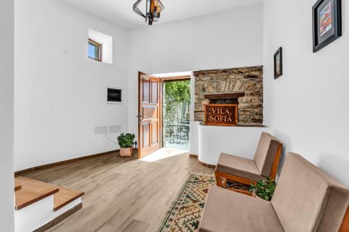 Berat Hotel | Villa Sophie Berat Castle