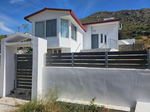 Loutraki-Agioi Theodoroi Casa | Villa Stela Loutraki