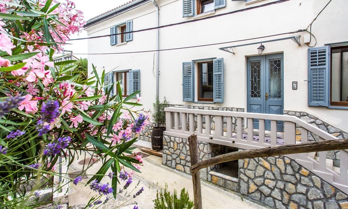 Sveti Ivan Dobrinjski Villa | VILLA STORIA un lugar donde todos tus deseos para unas vacaciones perfectas se hacen realidad