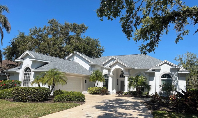 Palma Sola Villa | Hermosa NW Bradenton Villa / cerca de las playas de AMI / cerca a Robinson Preserve