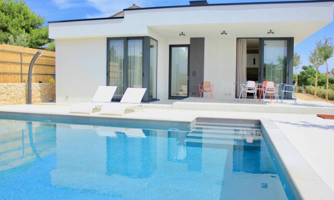 Barbat na Rabu Casa | Villa Sunny Garden