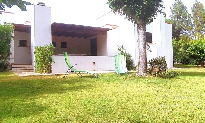 Geremeas Villa | Villa rodeada de jardín 150mt. Lejos de una Larga Playa arenosa .